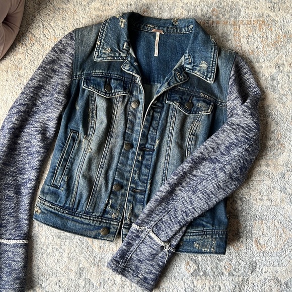 Free People Denim Jacket XS - Picture 6 of 9
